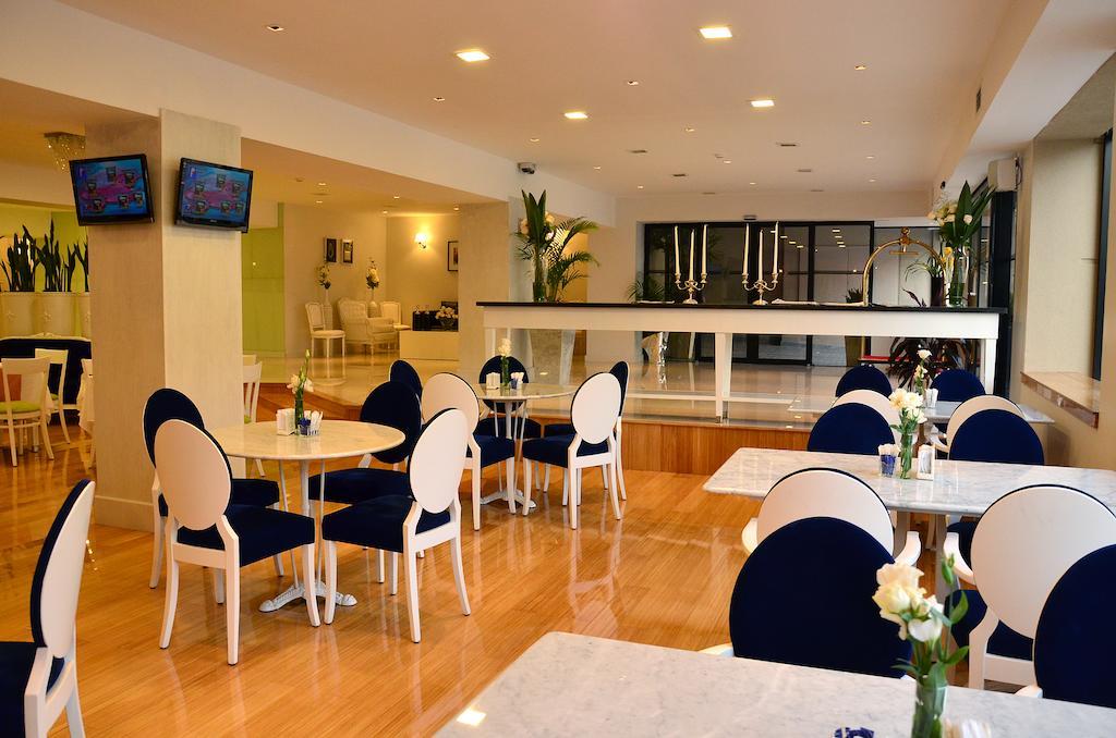 Le Parc Hotel & Suite Villa María Екстериор снимка